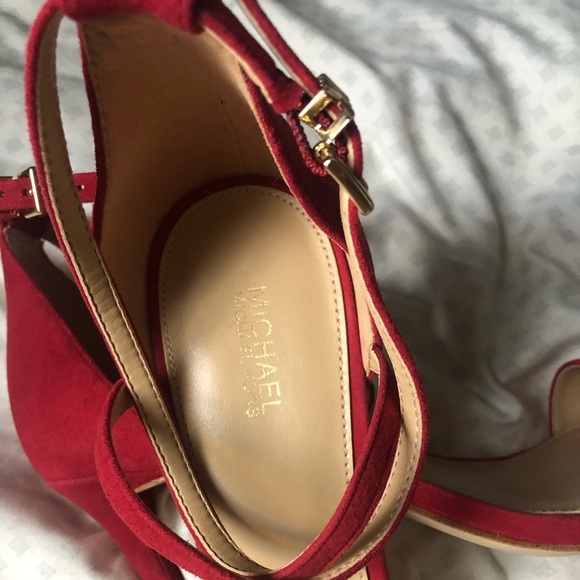 NEW Michael Kors Strappy Heels - Picture 6 of 8